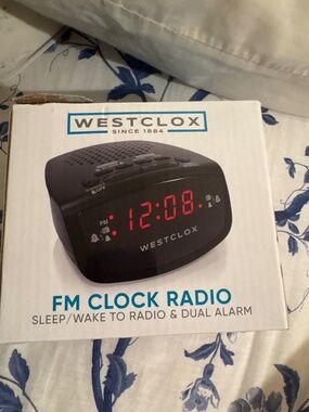FM clock radio w.USB